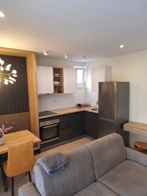 Kiralık 1+1 Daire | Pod Kuk, Tivat