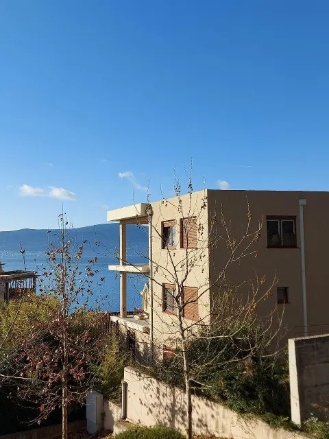 Stan sa dvije spavaće sobe na prodaju | Donja Lastva, Tivat
