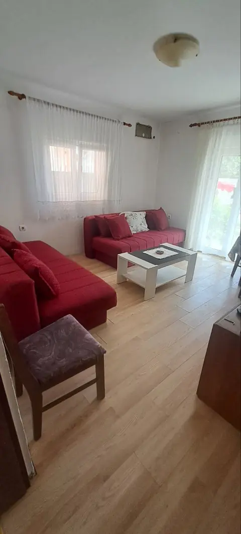 Kolektivna smještajna jedinica za izdavanje | Dumidran, Tivat