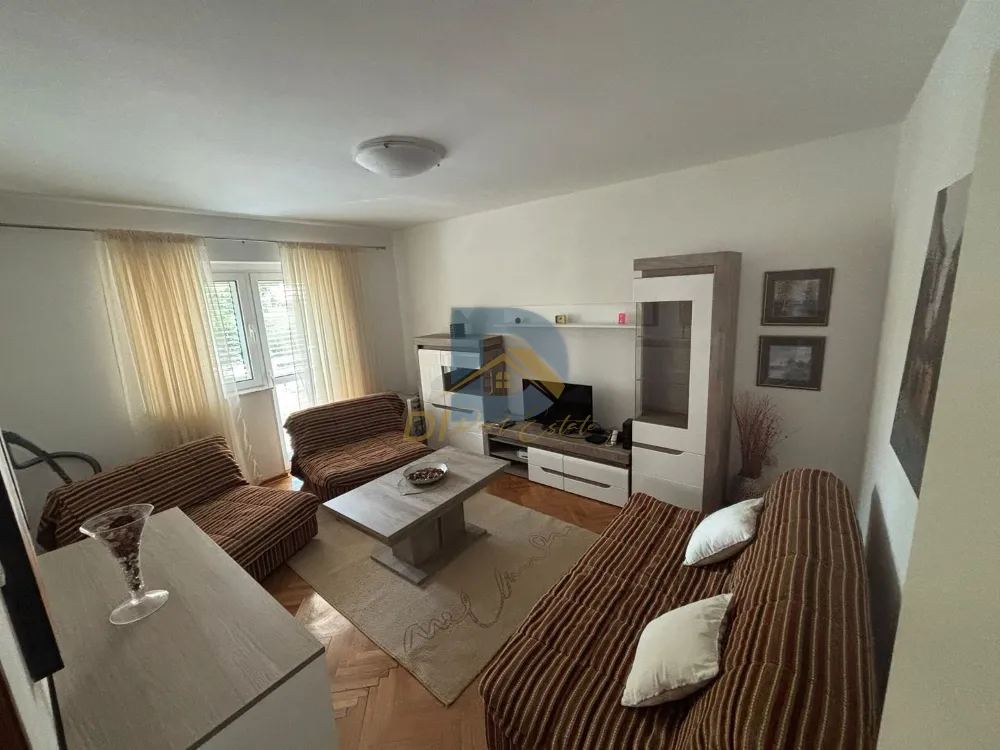 Appartamento in affitto | Centro, Tivat