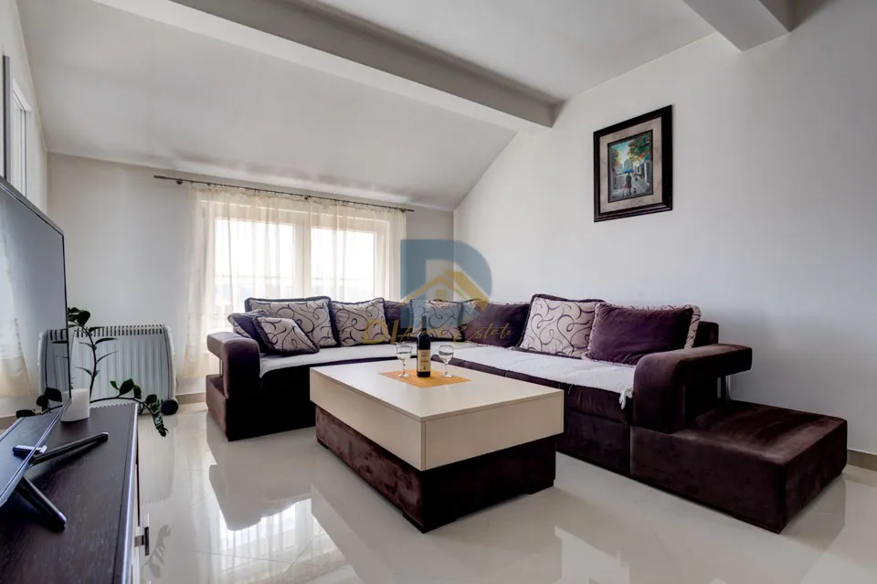 Appartement à louer | Centre, Tivat