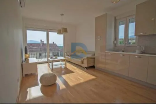 Kiralık 1+1 Daire | Mažina, Tivat