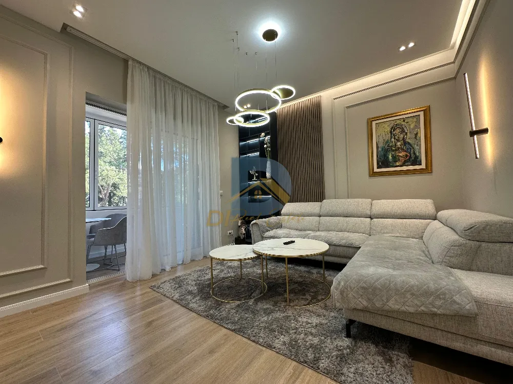 Appartement 2 chambres à vendre | Centre, Tivat