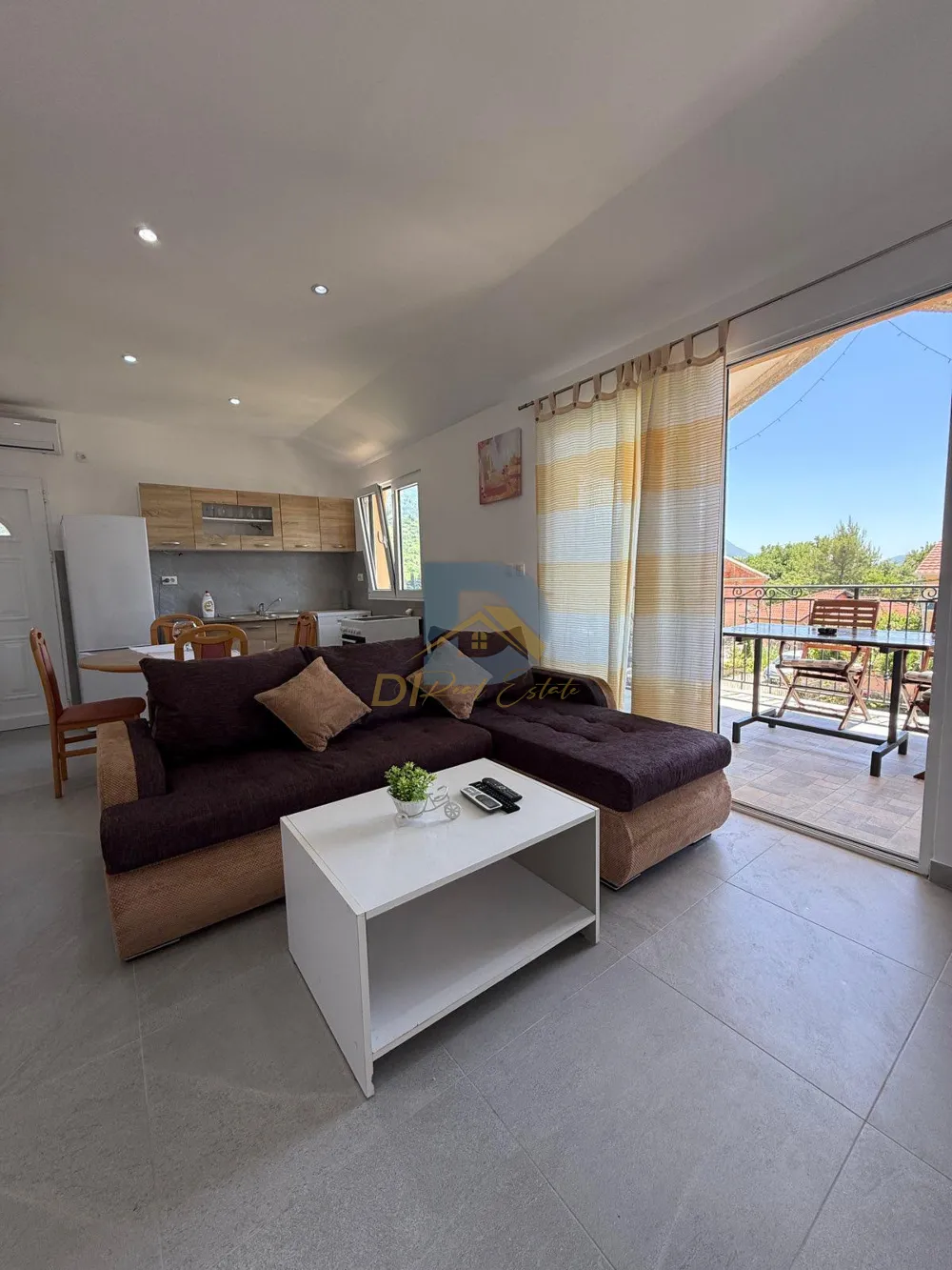 Kiralık 3+1 Daire | Gradiošnica, Tivat