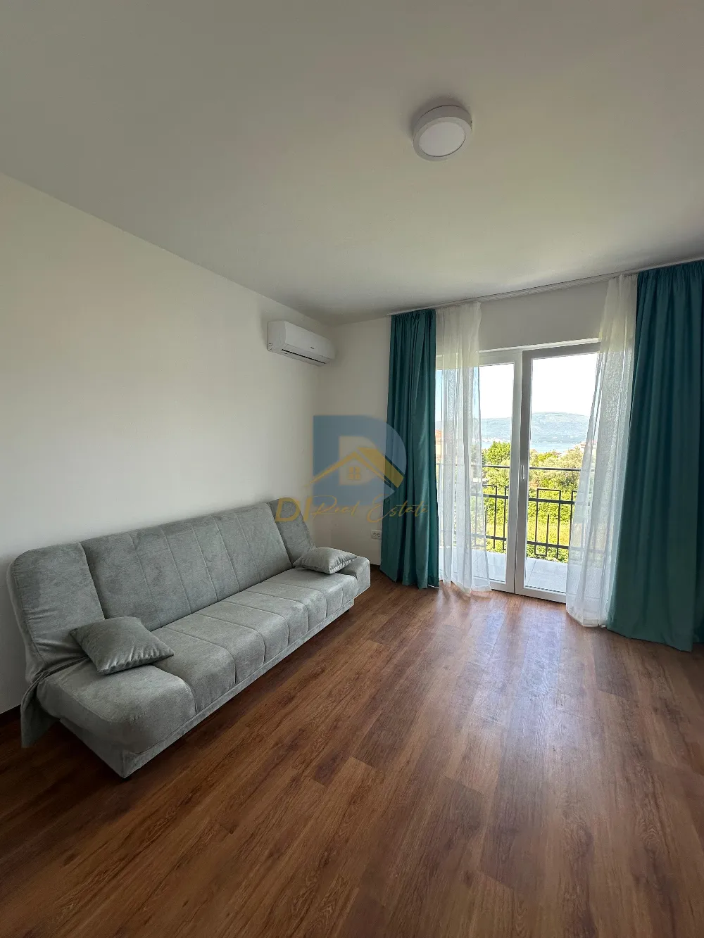 One Bedroom Apartment