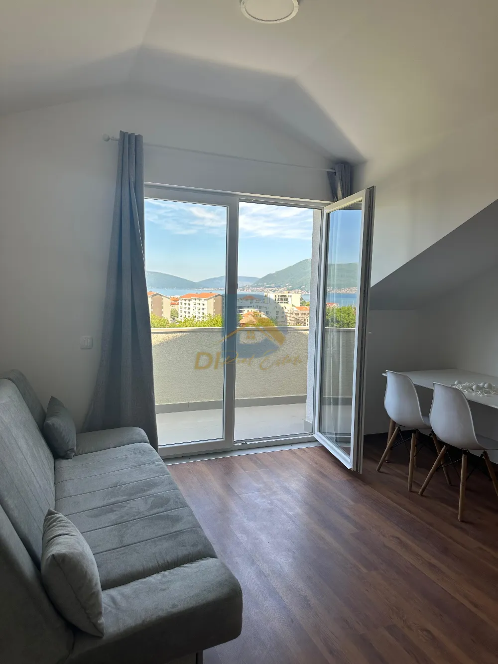 One Bedroom Apartment