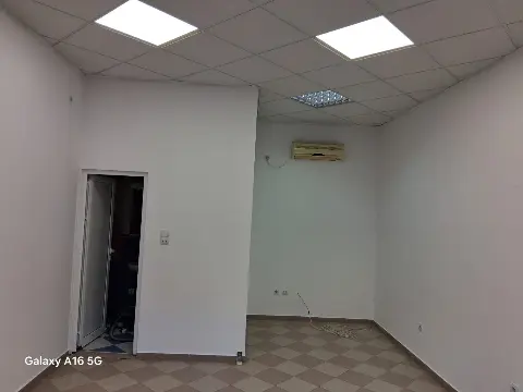 محل تجاري للإيجار | دوبروتا, كوتور